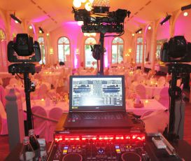 Hochzeits-DJ Reinbek & Umgebung - mobiler Diskjockey für Events aller wie Weihnachtsfeier, Geburtstag, Firmenfeier - Party DJ Reinbek