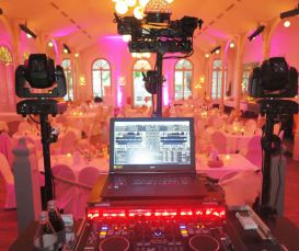Hochzeits-DJ Reinbek & Umgebung - mobiler Diskjockey für Events aller wie Weihnachtsfeier, Geburtstag, Firmenfeier - Party DJ Reinbek