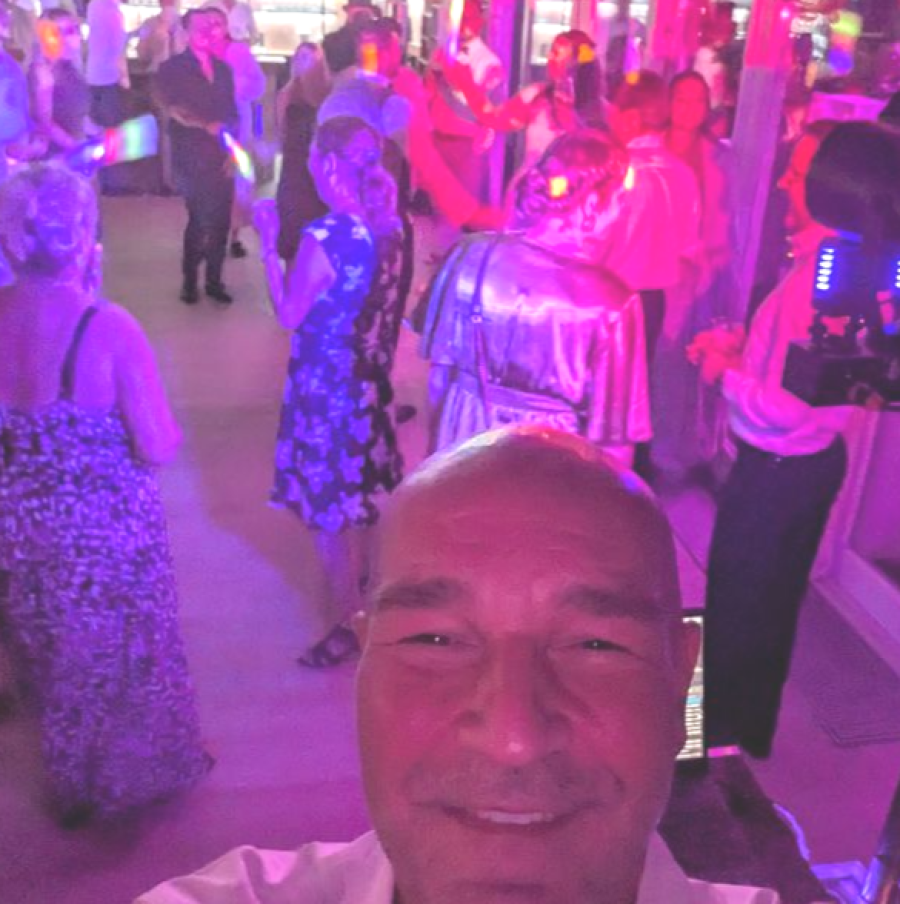dj Reinbek, hochzeits-dj reinbek, mobiler diskjockey hochzeit, dj hochzeitsparty, dj hochzeitsfeier, dj hochzeit preis, dj für hochzeit suchen
