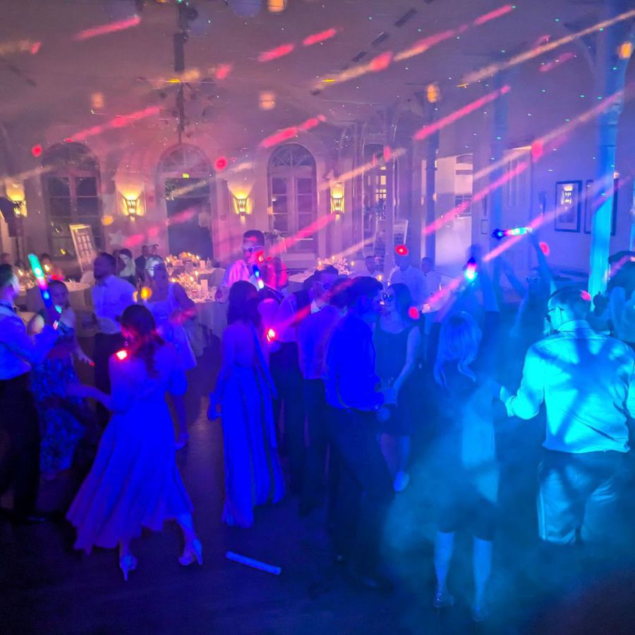 dj Reinbek, hochzeits-dj reinbek, mobiler diskjockey hochzeit, dj hochzeitsparty, dj hochzeitsfeier, dj hochzeit preis, dj für hochzeit suchen