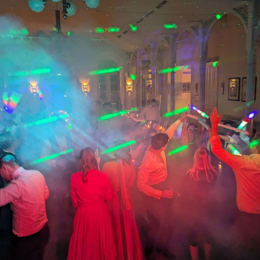 DJ Reinbek, Hochzeitsdj Reinbek, Event DJ Reinbek, Diskjockey Reinbek, Party DJ Reinbek, Geburtstags DJ Reinbek, DJ Weihnachtsfeier Reinbek