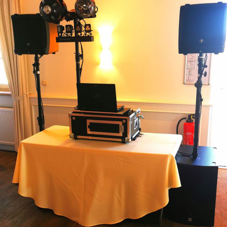 dj lauenburg, hochzeits-dj lauenburg, mobiler diskjockey hochzeit, dj hochzeitsparty, dj hochzeitsfeier, dj hochzeit preis, dj für hochzeit suchen