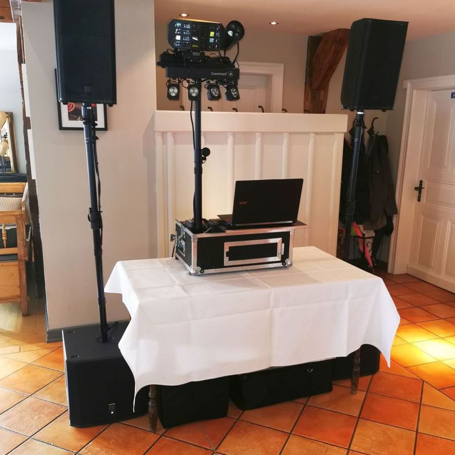 dj Ahrensburg, hochzeits-dj ahrensburg, mobiler diskjockey hochzeit, dj hochzeitsparty, dj hochzeitsfeier, dj hochzeit preis, dj für hochzeit suchen