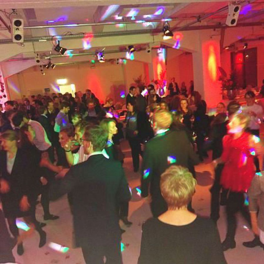 dj Ahrensburg, hochzeits-dj ahrensburg, mobiler diskjockey hochzeit, dj hochzeitsparty, dj hochzeitsfeier, dj hochzeit preis, dj für hochzeit suchen