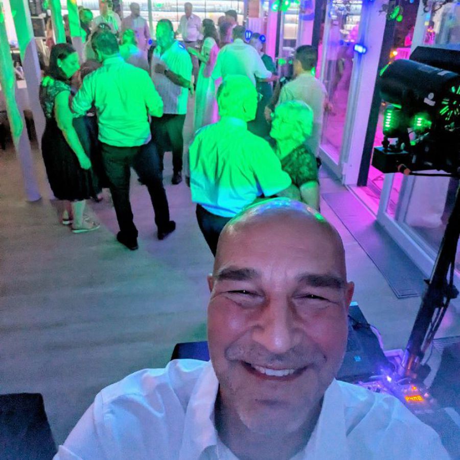 dj Ahrensburg, hochzeits-dj ahrensburg, mobiler diskjockey hochzeit, dj hochzeitsparty, dj hochzeitsfeier, dj hochzeit preis, dj für hochzeit suchen