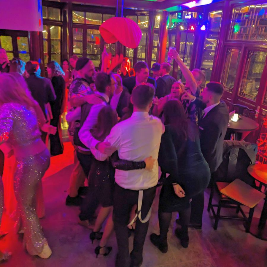 dj bad oldesloe, hochzeits-dj bad oldesloe, mobiler diskjockey hochzeit, dj hochzeitsparty, dj hochzeitsfeier, dj hochzeit preis, dj für hochzeit suchen