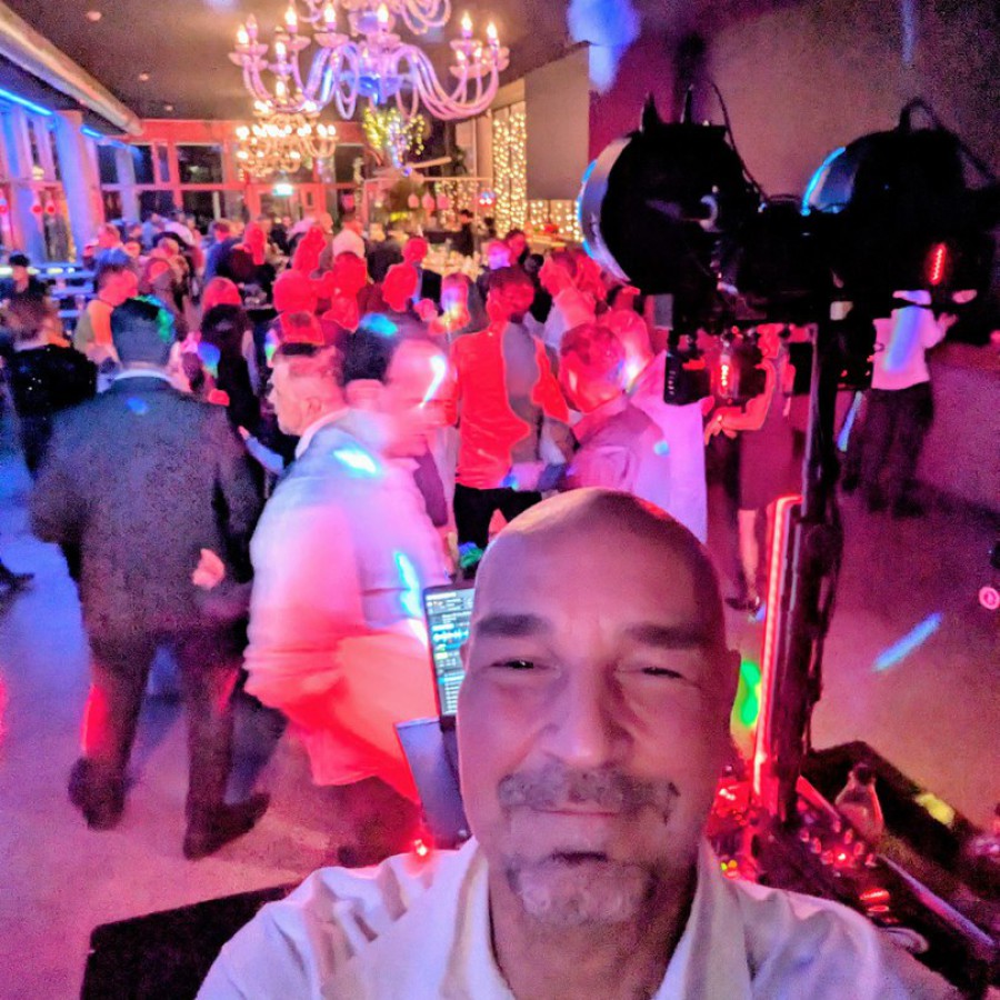 hochzeits-dj-in-zarrentin-mobiler-diskjockey-events-wie geburtstag-weihnachtsfeier-firmenfeier-party