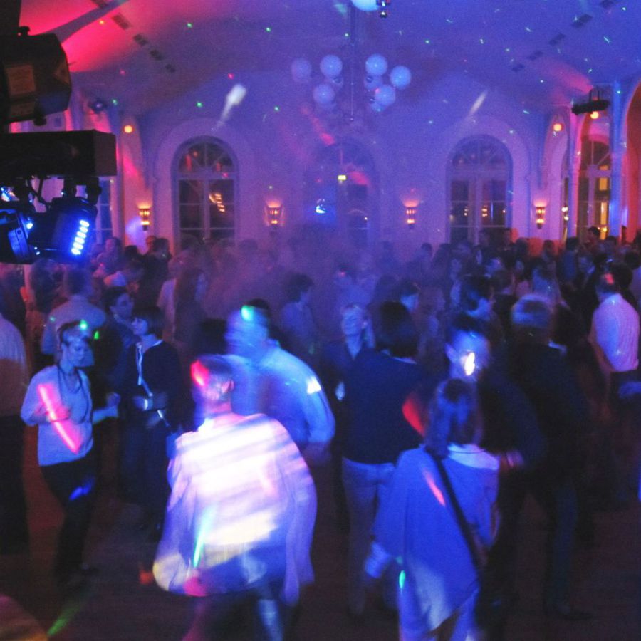 DJ firmenevent hamburg, dj firmenevent lüneburg, dj betriebsfeier, dj firmenfeier, dj betriebsfest, dj event, party dj, diskjockey für firmenevent