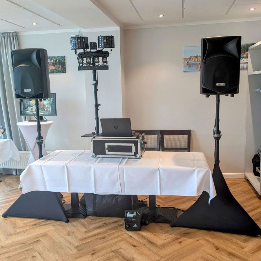 Dj kaltenkirchen, hochzeits-dj kaltenkirchen, mobiler diskjockey hochzeit, dj hochzeitsparty, dj hochzeitsfeier, dj hochzeit preis, dj für hochzeit suchen