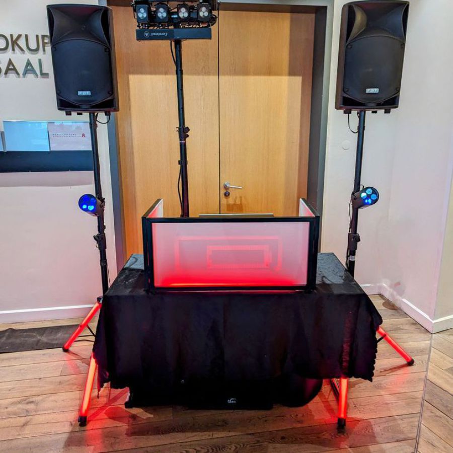 Hochzeits-DJ Norderstedt & Umgebung - Mobiler Diskjockey für Events aller Art wie Geburtstag, Firmenfeier, Weihnachtsfeier - Party DJ Norderstedt