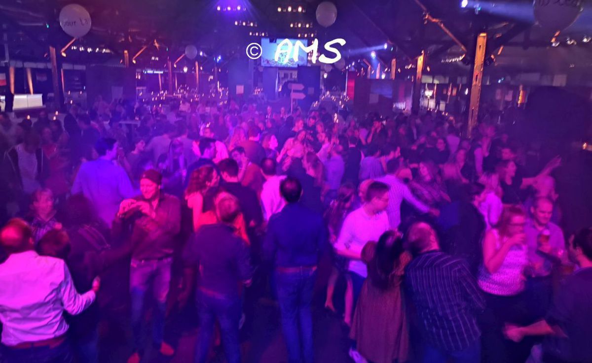 DJ Hamburg Firmenfeier, DJ Hamburg Firmenevent, DJ Betriebsfeier Hamburg, DJ Weihnachtsfeier, DJ Weihnachtsfeier Hamburg